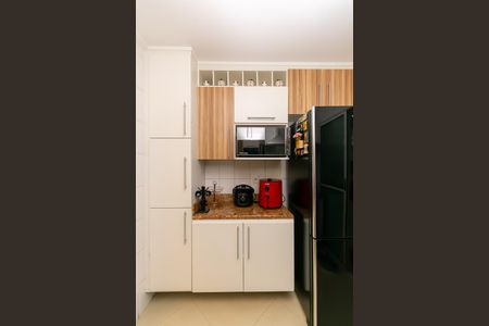 Apartamento à venda com 75m², 3 quartos e 2 vagas Apartamento à venda com 75m², 3 quartos e 2 vagasCozinha