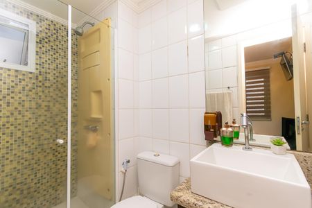 Apartamento à venda com 75m², 3 quartos e 2 vagas Apartamento à venda com 75m², 3 quartos e 2 vagasBanheiro da Suíte