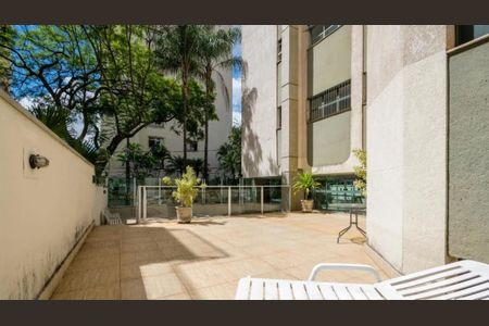 Apartamento à venda com 75m², 2 quartos e 1 vagaÁrea comum 