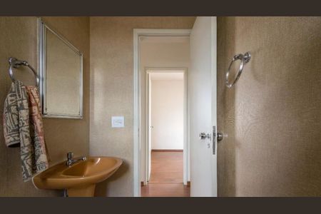 Banheiro Social de apartamento à venda com 2 quartos, 75m² em Santo Antônio, Belo Horizonte