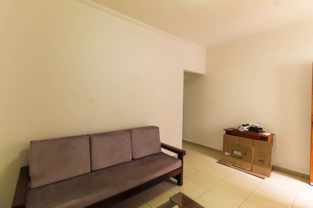 Sala de casa para alugar com 3 quartos, 130m² em Vila Bertioga, São Paulo