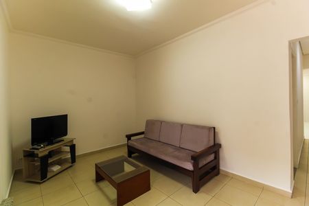 Sala de casa para alugar com 3 quartos, 130m² em Vila Bertioga, São Paulo