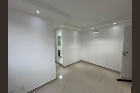 Sala de apartamento para alugar com 2 quartos, 48m² em Pavuna, Nilópolis