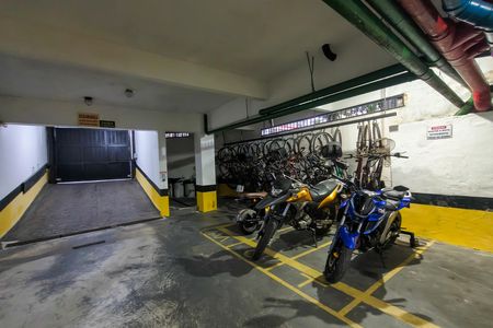 Apartamento para alugar com 130m², 2 quartos e 1 vaga Apartamento para alugar com 130m², 2 quartos e 1 vagaGaragem