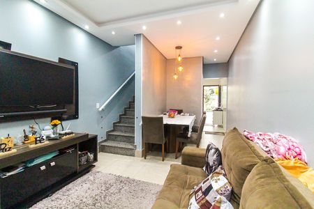 Casa à venda com 74m², 2 quartos e 1 vagaSala