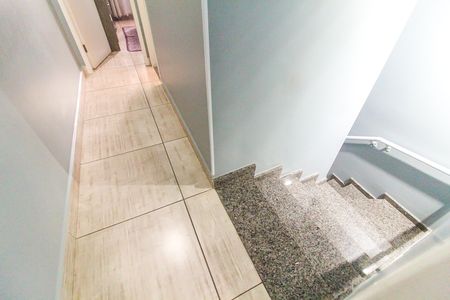 Casa à venda com 74m², 2 quartos e 1 vagaHall