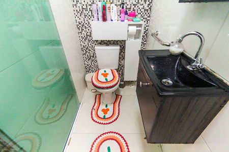 Casa à venda com 74m², 2 quartos e 1 vagaBanheiro