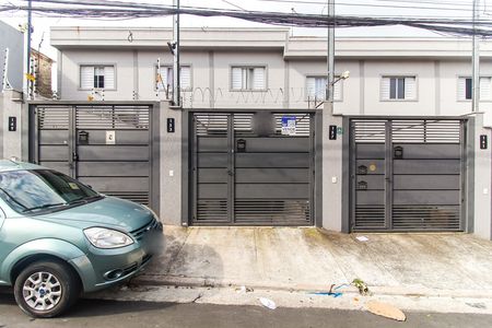 Casa à venda com 74m², 2 quartos e 1 vagaFachada + Placa