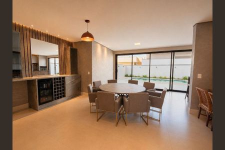 Casa à venda com 257m², 3 quartos e 4 vagas