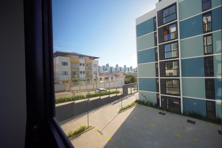 Vista  de apartamento para alugar com 2 quartos, 55m² em Serraria, São José