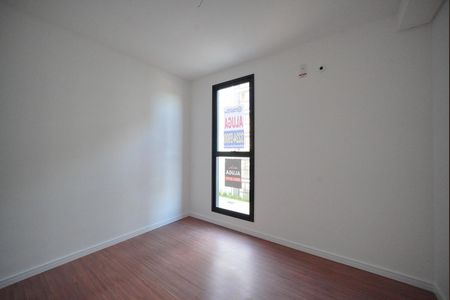 Quarto 2 de apartamento para alugar com 2 quartos, 55m² em Serraria, São José