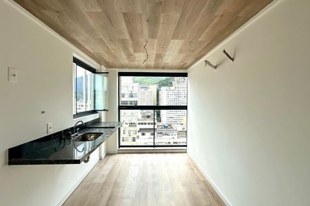 Apartamento à venda com 117m², 2 quartos e sem vaga