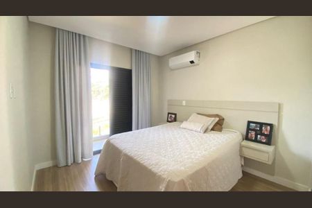 Casa à venda com 3 quartos, 234m² em Colina dos Pinheiros, Valinhos