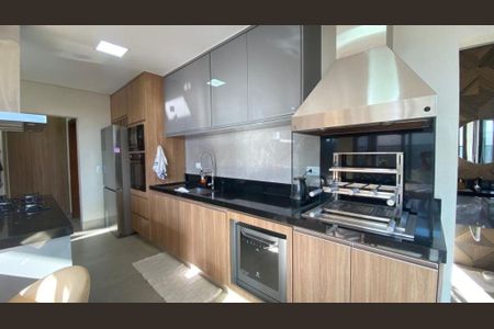 Casa à venda com 234m², 3 quartos e 4 vagas