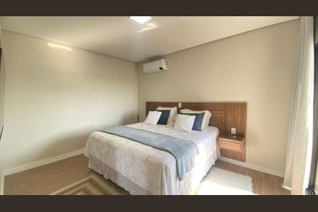 Casa à venda com 3 quartos, 234m² em Colina dos Pinheiros, Valinhos
