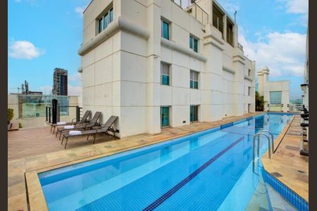 Apartamento à venda com 30m², 1 quarto e 1 vaga