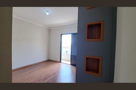 Casa à venda com 3 quartos, 244m² em Colina dos Pinheiros, Valinhos