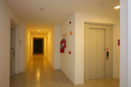 Apartamento para alugar com 35m², 2 quartos e sem vagaÁrea comum - Saguão do andar