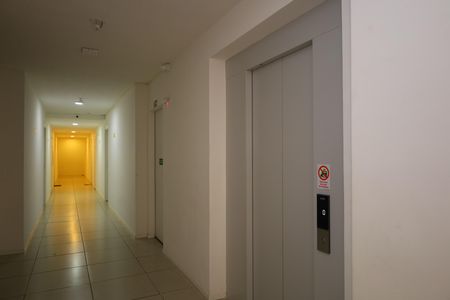 Apartamento para alugar com 35m², 2 quartos e sem vagaÁrea comum - Saguão do andar
