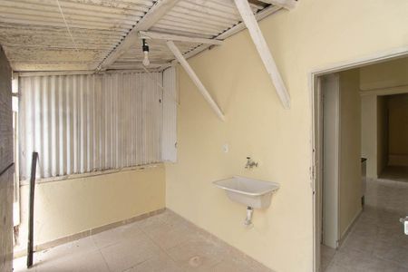 Casa para alugar com 60m², 1 quarto e sem vagaÁrea de Serviço