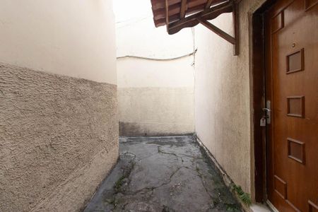 Casa para alugar com 60m², 1 quarto e sem vagaEntrada