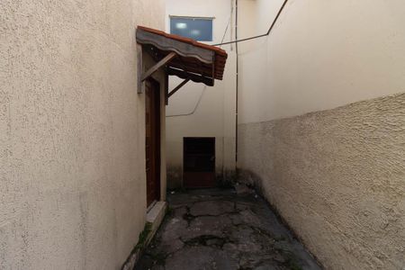 Casa para alugar com 60m², 1 quarto e sem vagaEntrada