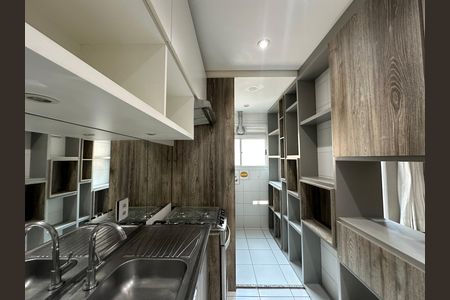Cozinha de apartamento à venda com 3 quartos, 65m² em Jardim Sao Pedro, Barueri