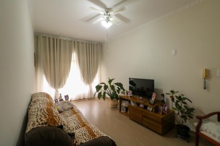 Casa à venda com 237m², 2 quartos e 4 vagasSala