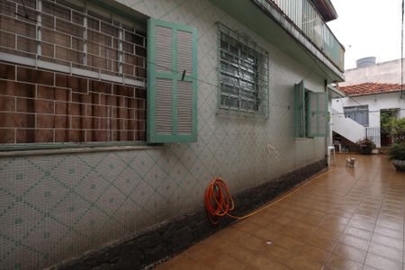 Casa à venda com 237m², 2 quartos e 4 vagasQuintal