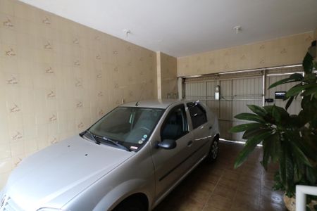 Casa à venda com 237m², 2 quartos e 4 vagasGaragem