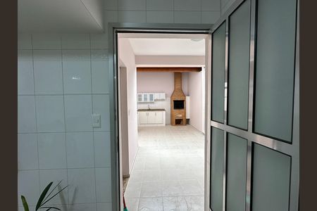 Casa para alugar com 150m², 3 quartos e 2 vagas Casa para alugar com 150m², 3 quartos e 2 vagasCozinha