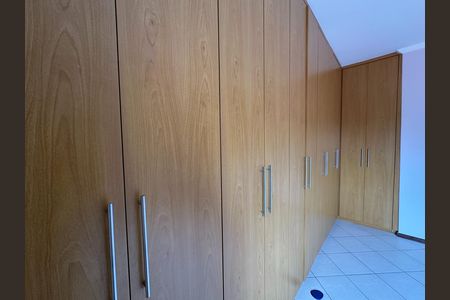 Casa para alugar com 150m², 3 quartos e 2 vagas Casa para alugar com 150m², 3 quartos e 2 vagasSuíte 2