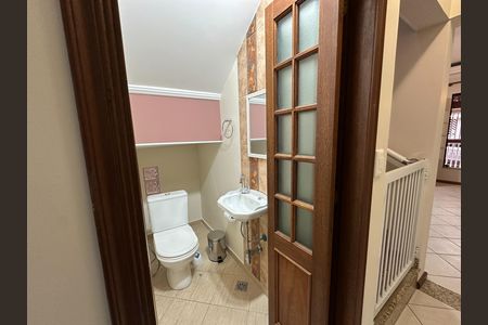 Casa para alugar com 150m², 3 quartos e 2 vagas Casa para alugar com 150m², 3 quartos e 2 vagasLavabo