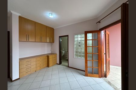 Casa para alugar com 150m², 3 quartos e 2 vagas Casa para alugar com 150m², 3 quartos e 2 vagasSuíte 1