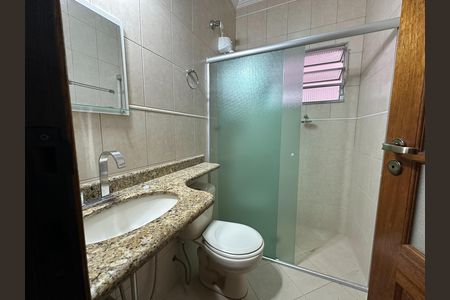 Casa para alugar com 150m², 3 quartos e 2 vagas Casa para alugar com 150m², 3 quartos e 2 vagasBanheiro da Suíte 2