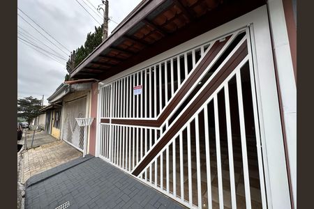 Casa para alugar com 150m², 3 quartos e 2 vagas Casa para alugar com 150m², 3 quartos e 2 vagasFachada