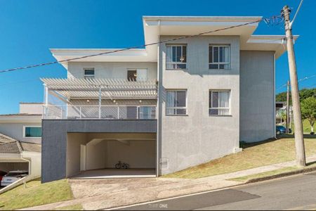Casa à venda com 321m², 3 quartos e 4 vagas