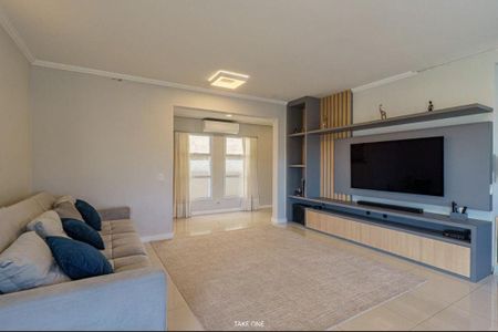 Casa à venda com 321m², 3 quartos e 4 vagas