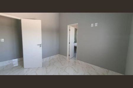 Casa à venda com 3 quartos, 170m² em Vila Capuava, Valinhos