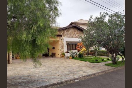 Casa à venda com 335m², 3 quartos e 5 vagas