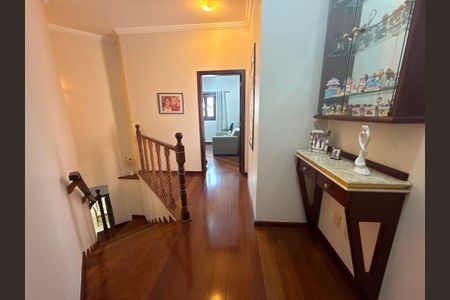 Casa à venda com 268m², 3 quartos e 2 vagas