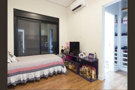 Casa à venda com 334m², 4 quartos e 4 vagas