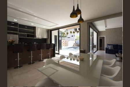 Casa à venda com 334m², 4 quartos e 4 vagas
