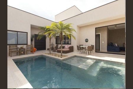 Casa à venda com 334m², 4 quartos e 4 vagas