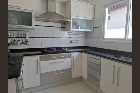 Casa à venda com 3 quartos, 267m² em Santa Cruz, Valinhos
