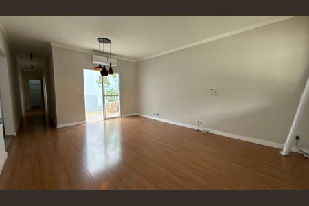 Casa à venda com 3 quartos, 137m² em Vila Capuava, Valinhos