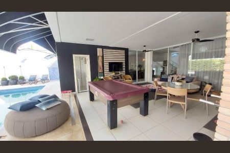 Casa à venda com 302m², 4 quartos e 4 vagas