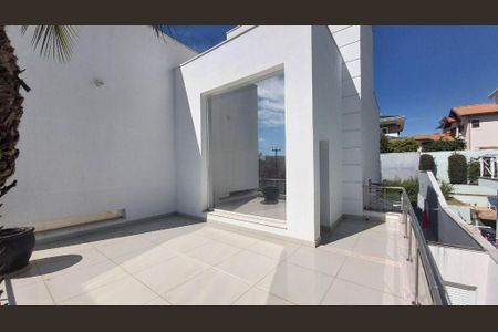 Casa à venda com 302m², 4 quartos e 4 vagas