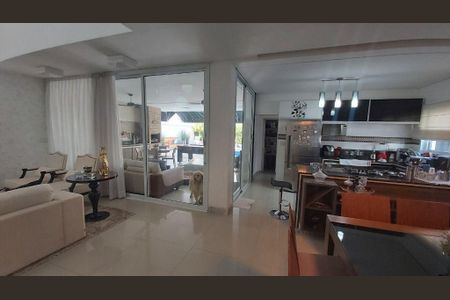 Casa à venda com 4 quartos, 302m² em Santa Cruz, Valinhos
