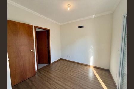 Casa à venda com 3 quartos, 210m² em Colina dos Pinheiros, Valinhos